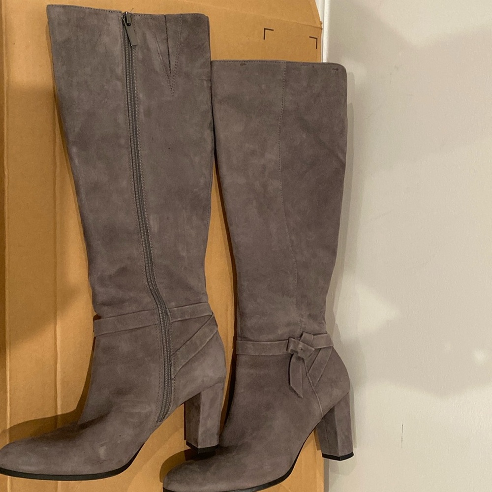 Bandolino grey suede tall boots with stacked heels in size 7.5